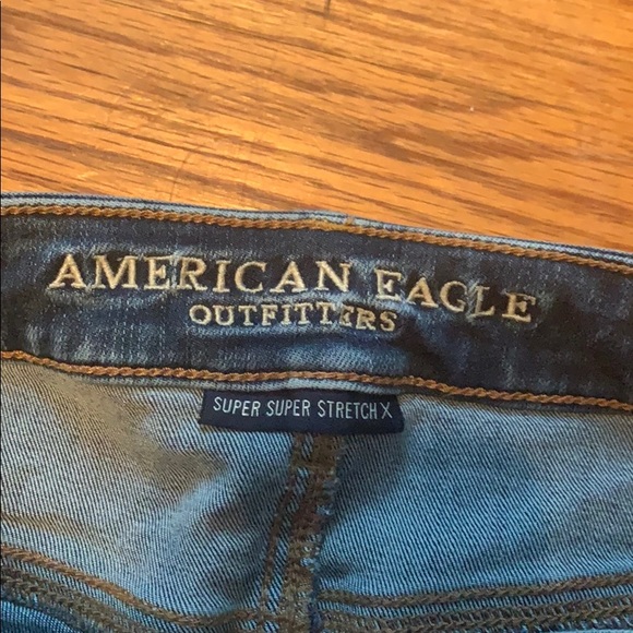 american eagle ripped jean shorts - Picture 3 of 4